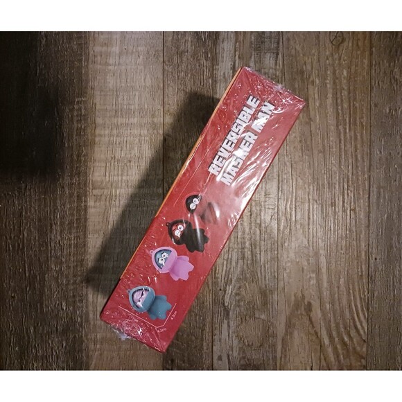 Reversible Masker Man Stress Releif Fidgit Figures - Picture 8 of 12